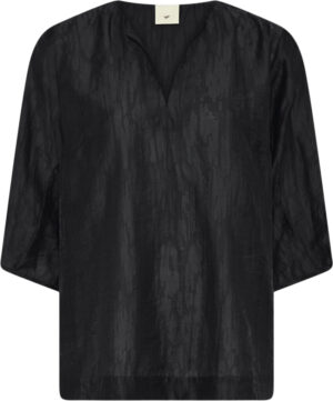 576 Tailer Blouse