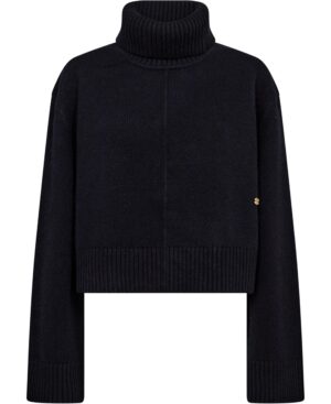 Compact Wool Turtleneck