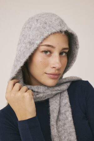 Evelyn 12 GRS Tørklæde med Hætte