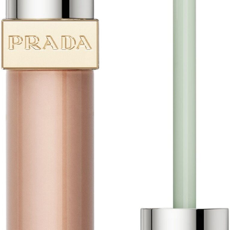 Prada Conceal Concealer
