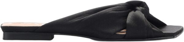 Soft Knot Flat Mule