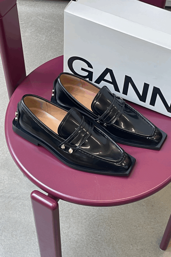 Studs Square Toe Loafer Box Oleatex S3178 - Black - GANNI - Sort 36