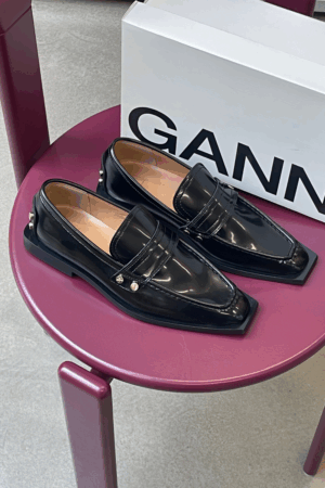 Studs Square Toe Loafer Box Oleatex S3178 - Black - GANNI - Sort 40