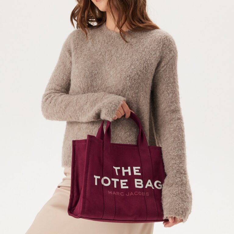 Marc Jacobs The Medium Traveler Tote Bag